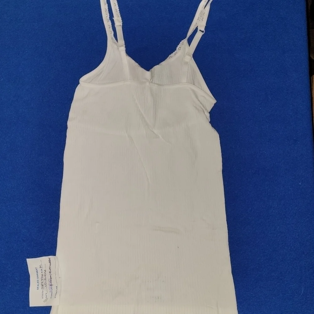 Sample tank NWT style Mpt 776